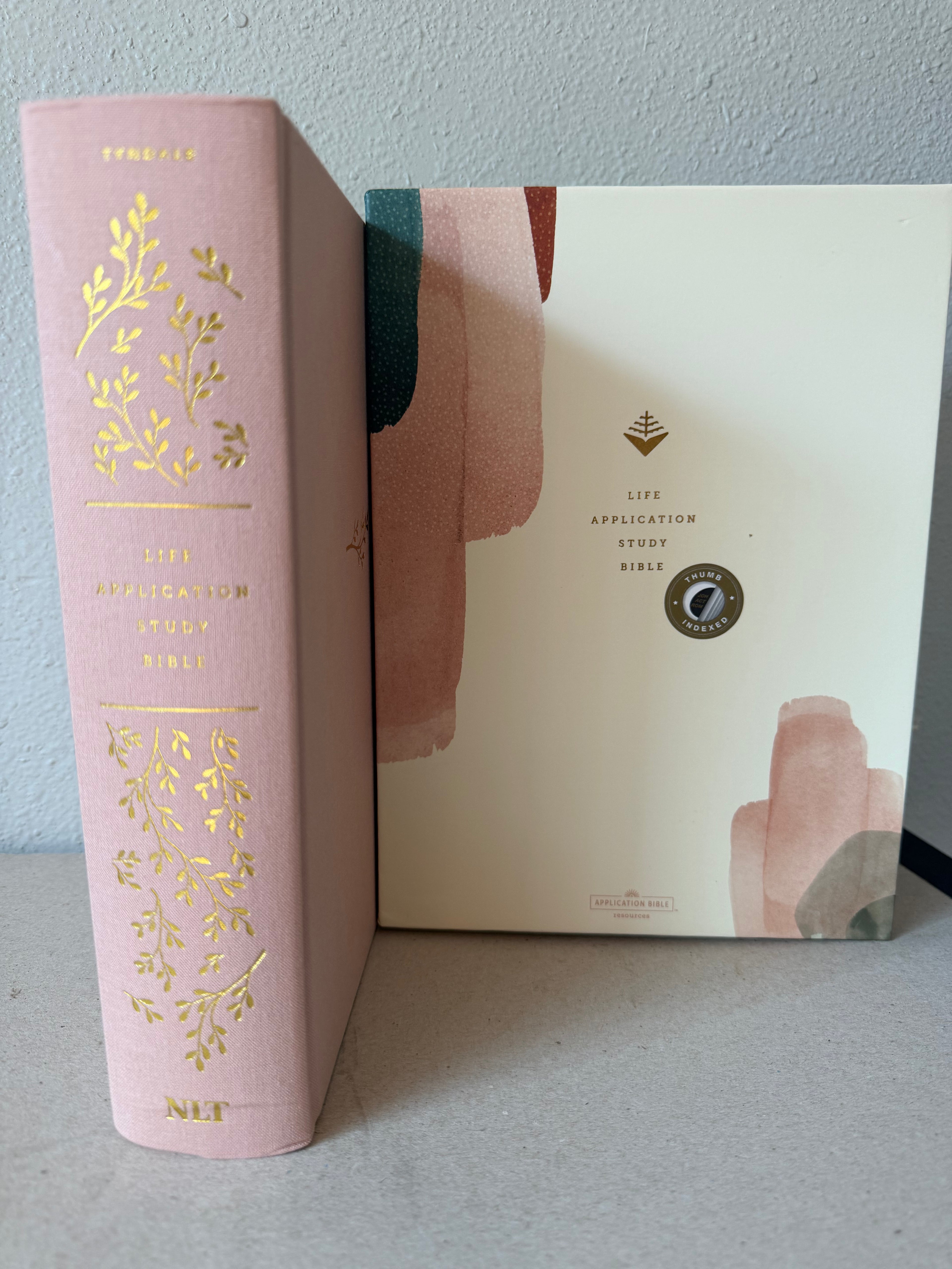 NLT- Life Application Study Bible